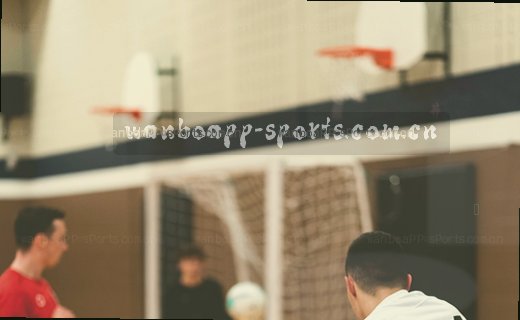 欧冠淘汰赛：皇马主场迎战拜仁，双方争晋级先机